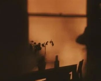 心已凉的悲伤个性文案 女生心灰意冷的文案