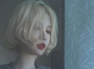 女生悲伤个性文案现实心累 你让我知道人走茶凉