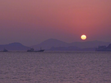 年QQ个性文案奋斗励志 日子再坏也要满怀期待