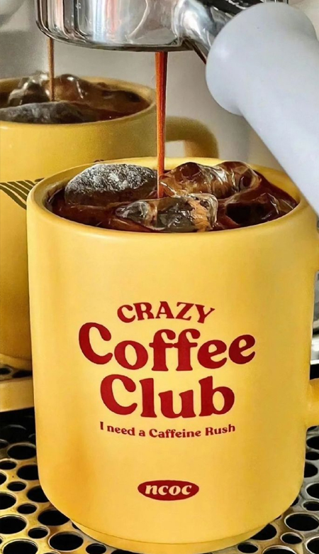 手机壁纸高级感女生最爱 不必成为别人只需做自己