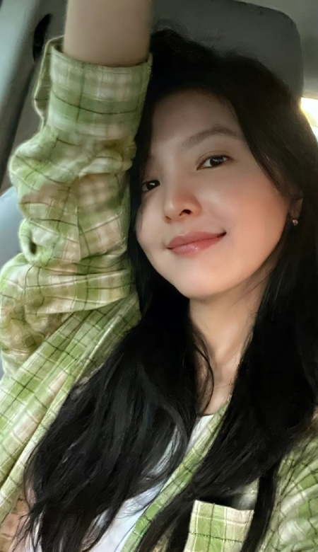 气质爆棚颜值出众的美女壁纸 值得尝试的锁屏壁纸