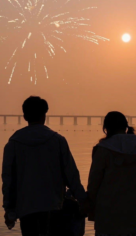 简单超有爱的情侣壁纸 甜甜提醒你该换手机锁屏壁纸啦