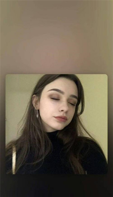 欧美风美女个性空间皮肤 爱不会消失只会转移