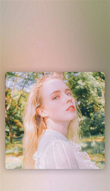 欧美风美女个性空间皮肤 爱不会消失只会转移