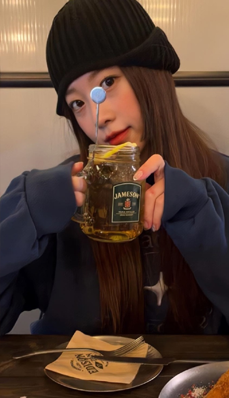 韩系美少女真人壁纸高清ins感 世间因少年挺身向前而更加瑰丽