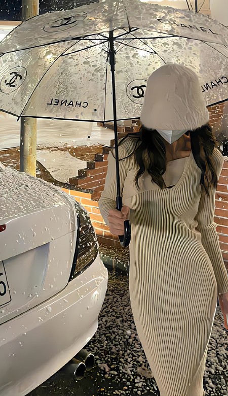 氛围感背影女生壁纸2024版 很遗憾有些人相识相知又归零